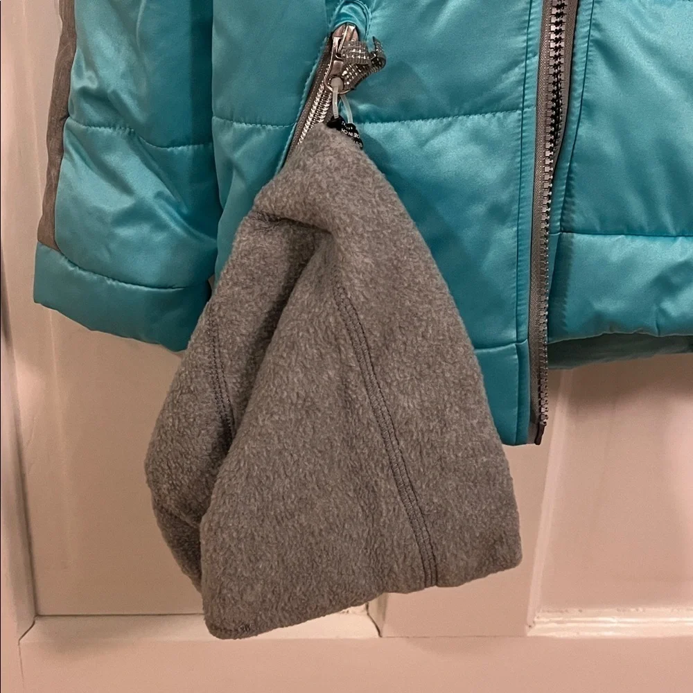 NWOT Gerry 4T winter jacket with furry, fleece lined hood